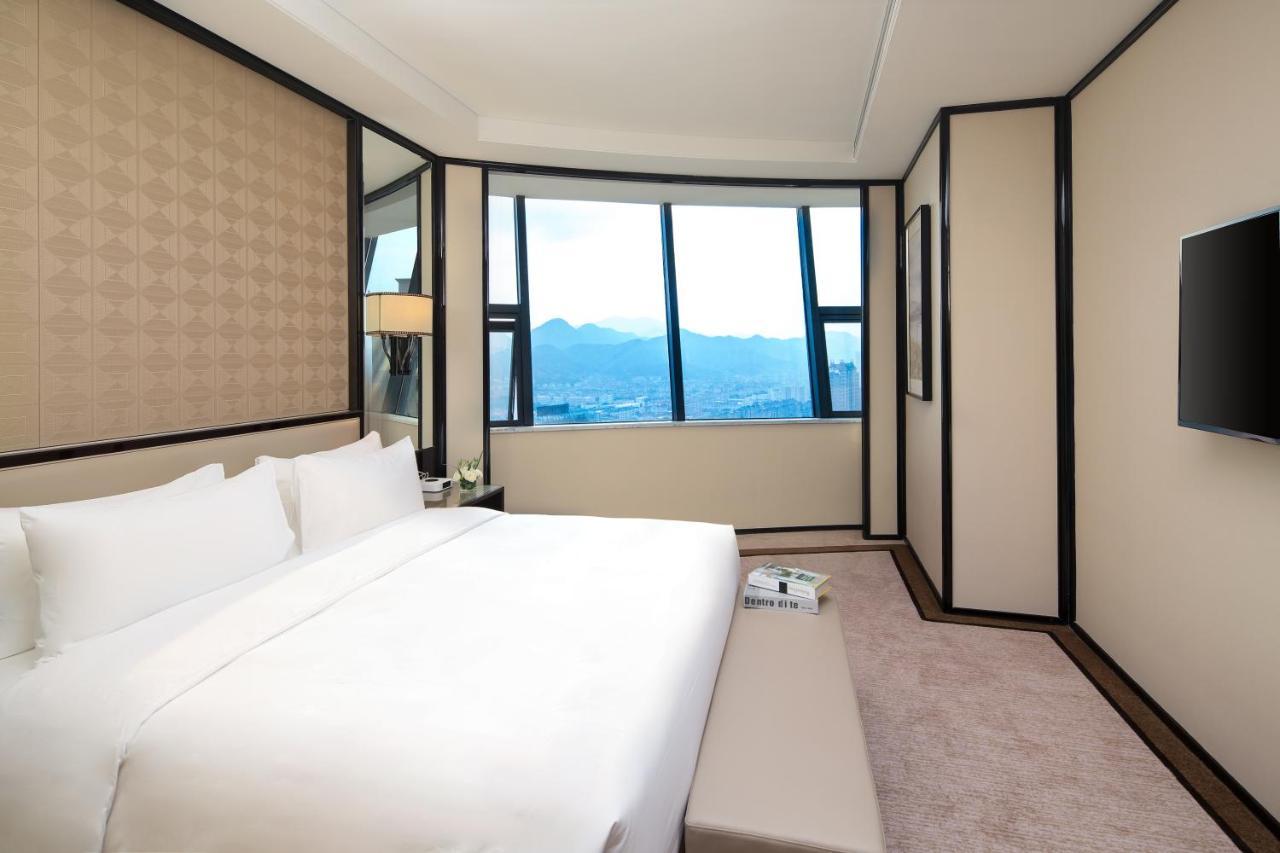 Howard Johnson Plaza Ningbo Esterno foto