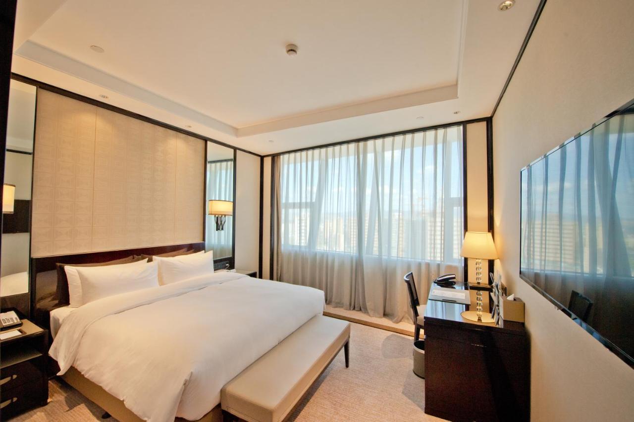 Howard Johnson Plaza Ningbo Esterno foto