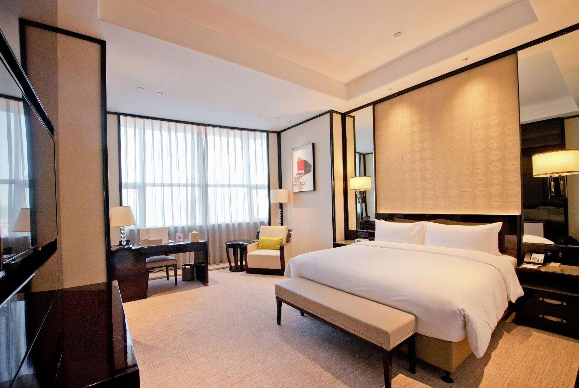 Howard Johnson Plaza Ningbo Esterno foto
